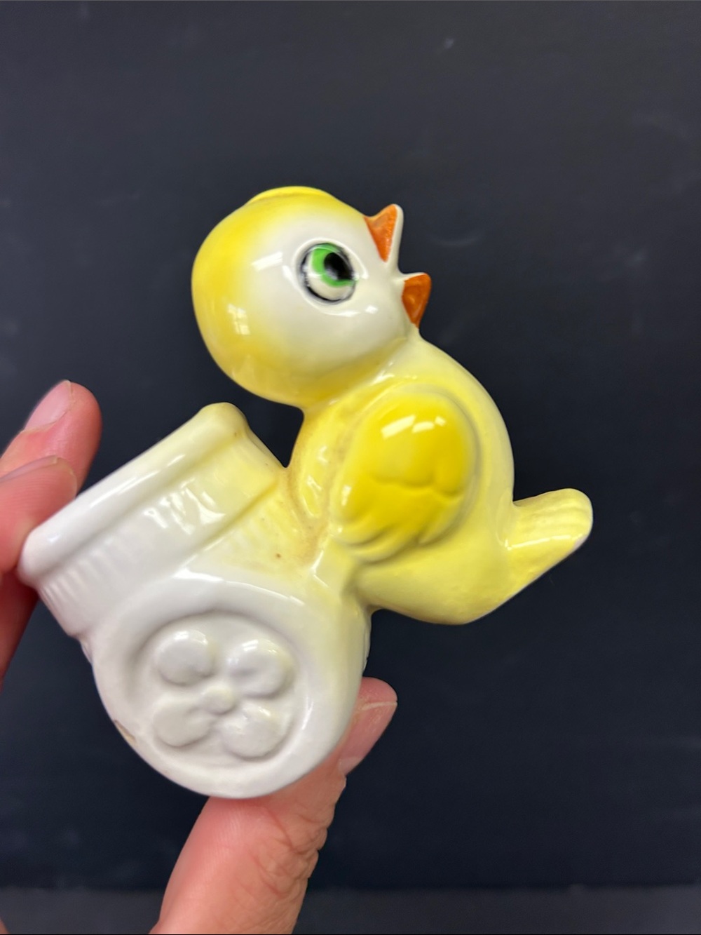 Vintage 50s kitsch anthropomorphic yellow chick ceramic toothpick holder Japan